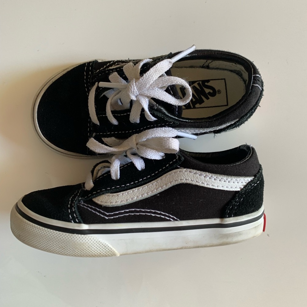 Vans! - Picture 3 of 6